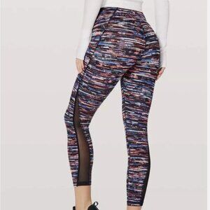 Lululemon Train Times 7/8 Pant 25" Hinshu Alpine White Multi/Black Womens Sz 4